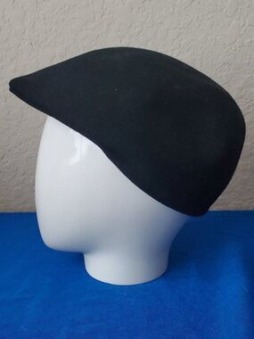 VVTG Country Gentleman Black Wool Flat Cap Cabbie Hat Men's Size M - Fair/TLC